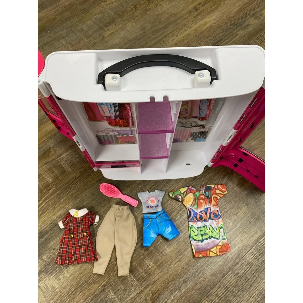 Mattel Barbie Ultimate Closet Pink Portable Doll Fashion Case DMT57 with Outfits